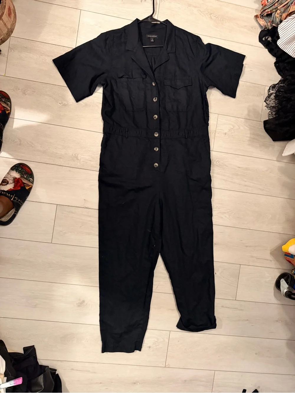 Banana Republic Black Linen Short-Sleeve Button-Front Jumpsuit 16T